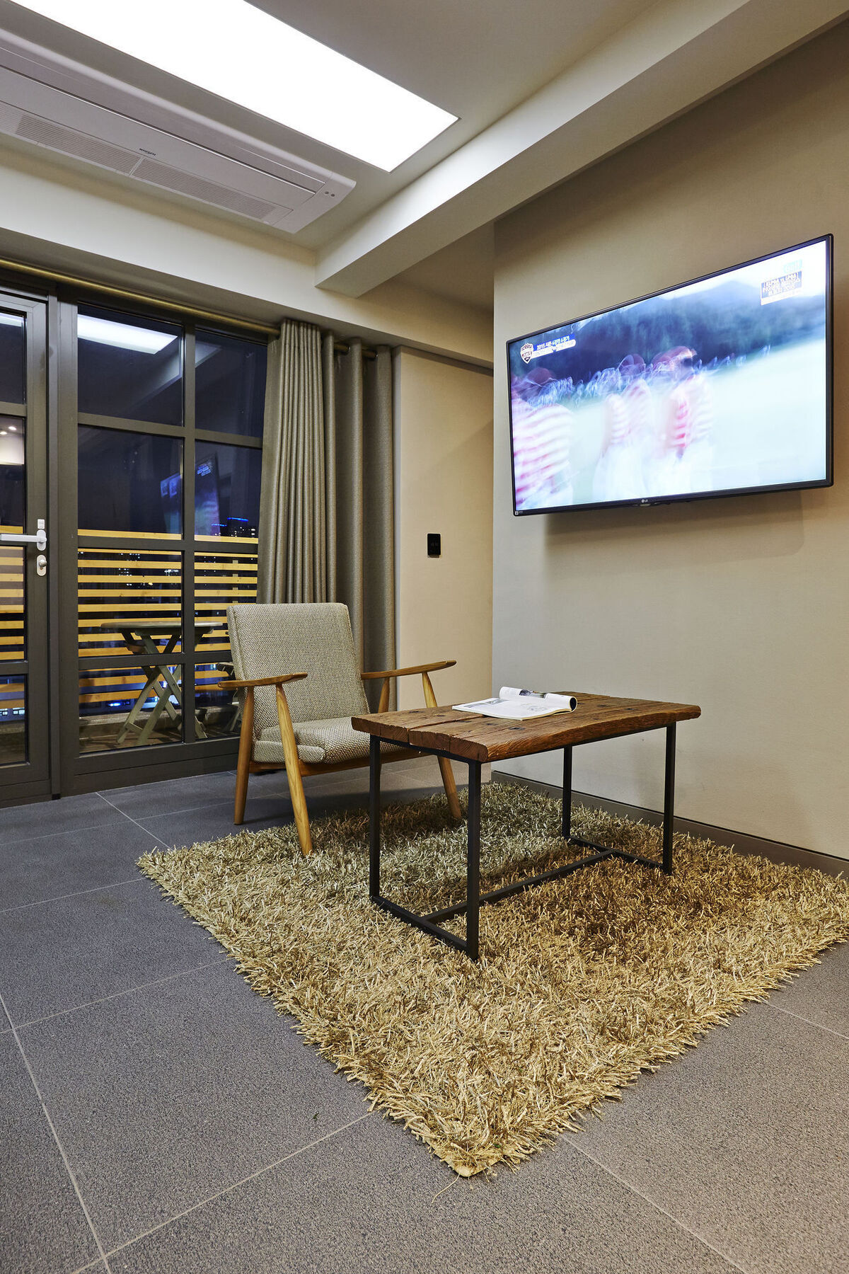 E-hotel